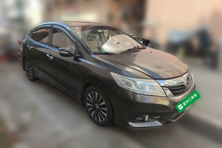 Used Honda Crider 2013 1.8L automatic luxury edition Front Right 45 Deg