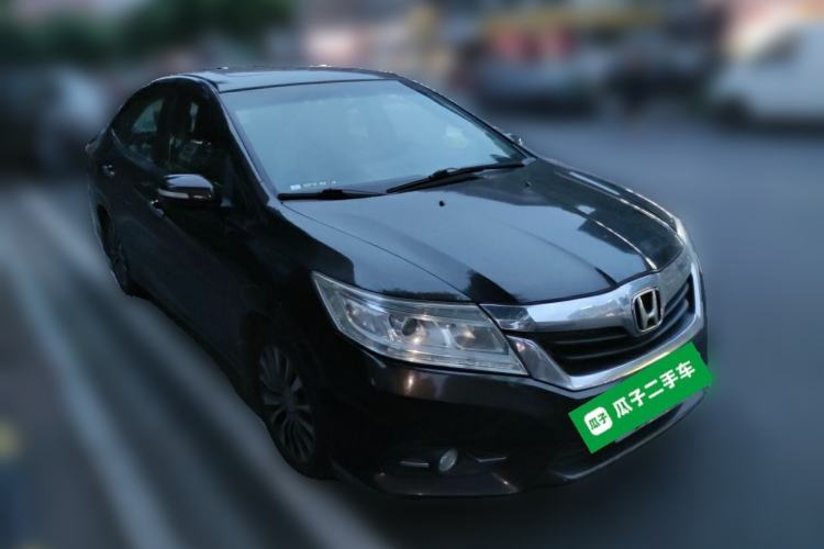 Used Honda Crider 2013 1.8L automatic luxury edition Front Right 45 Deg