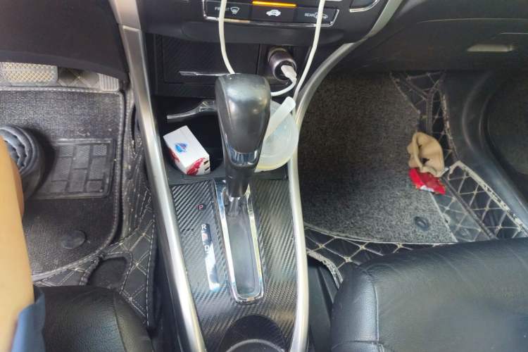 Used Honda Crider 2013 1.8L automatic flagship version Gear Lever