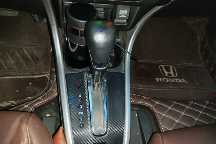 Used Honda Crider 2013 1.8L automatic luxury edition Gear Lever
