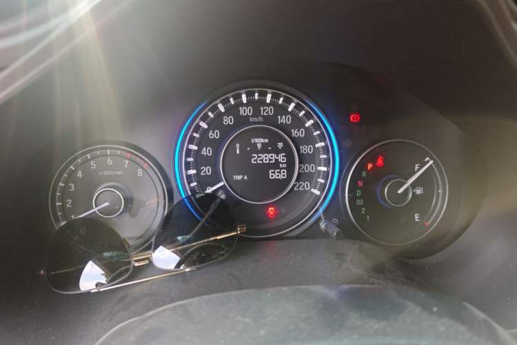 Used Honda Crider 2013 1.8L automatic flagship version Instrument Cluster