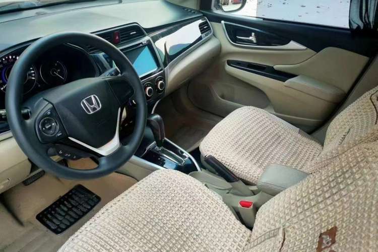 Used Honda Crider 2013 1.8L automatic luxury edition Interior 1