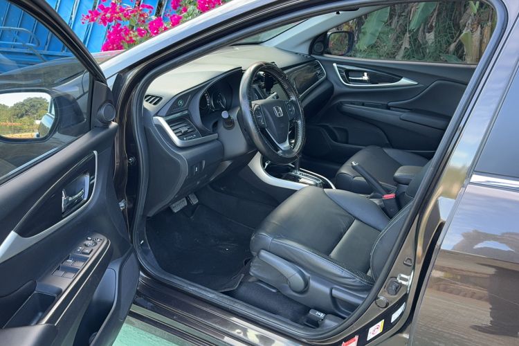 Used Honda Crider 2013 1.8L automatic flagship version Interior 2