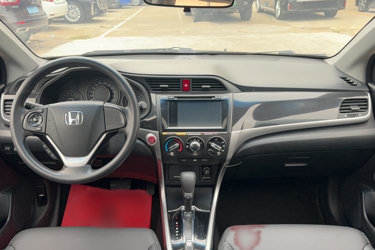 Used Honda Crider 2013 1.8L automatic luxury edition Interior 3