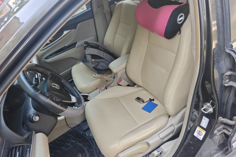 Used Honda Crider 2013 1.8L automatic luxury edition Left Front Seat