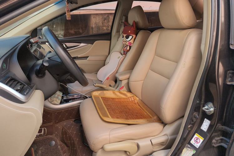 Used Honda Crider 2013 1.8L automatic luxury edition Left Front Seat