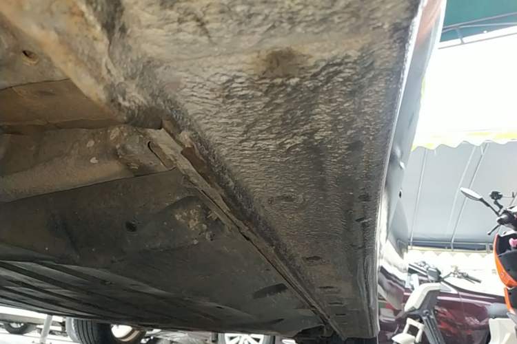 Used Honda Crider 2013 1.8L automatic luxury edition Left Side Sill