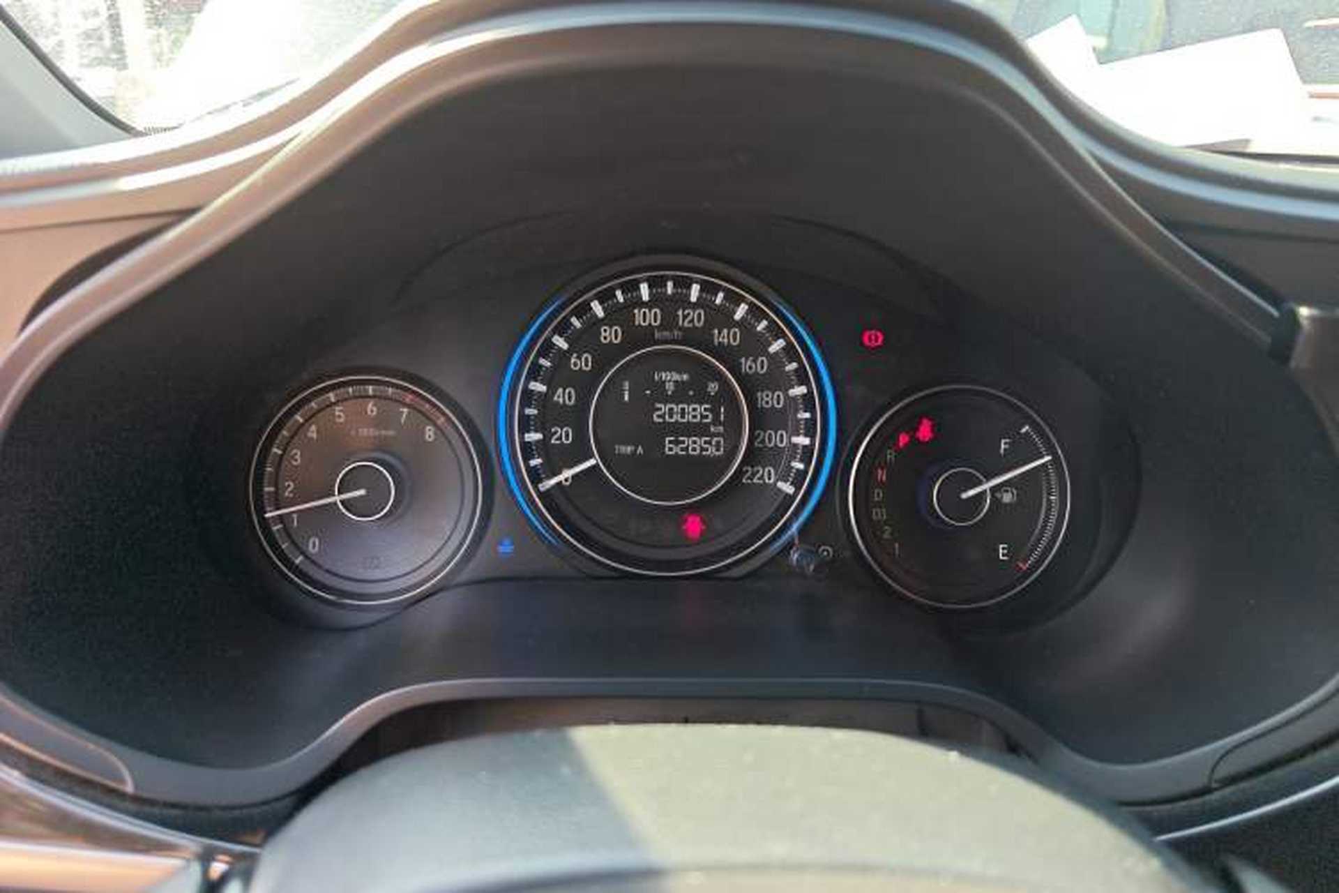 Used Honda Crider 2013 1.8L automatic luxury edition Odometer Close Up