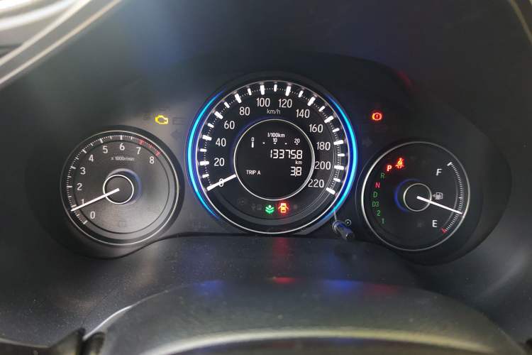 Used Honda Crider 2013 1.8L automatic luxury edition Odometer Close Up