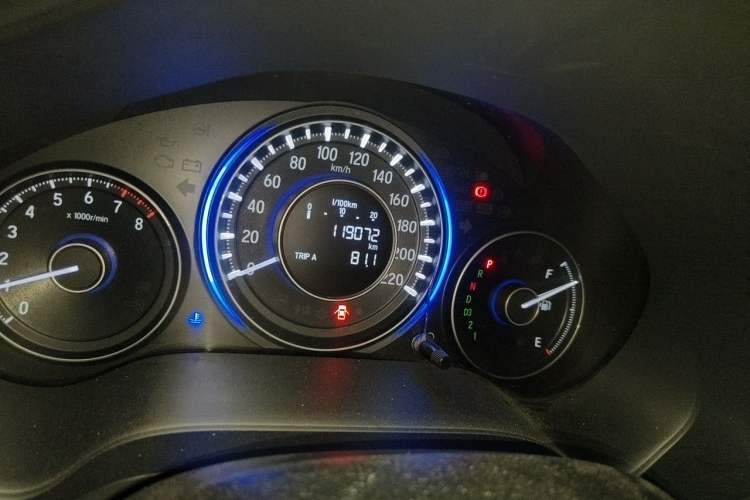 Used Honda Crider 2013 1.8L automatic luxury edition Odometer Close Up