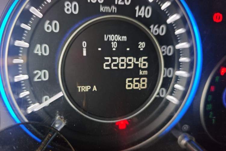Used Honda Crider 2013 1.8L automatic flagship version Odometer Close Up