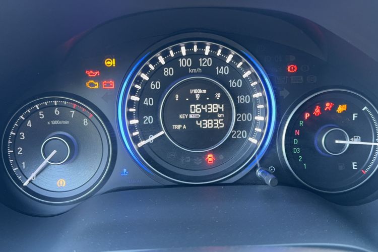Used Honda Crider 2013 1.8L automatic flagship version Odometer Close Up