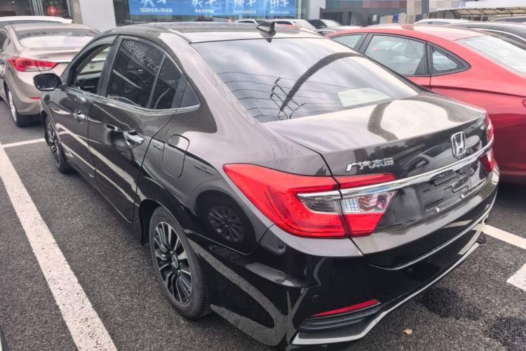 Used Honda Crider 2013 1.8L automatic luxury edition Rear Left 45 Deg