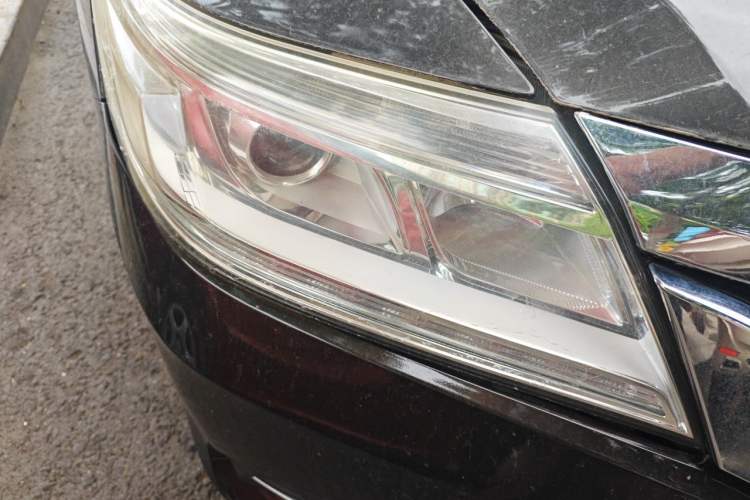 Used Honda Crider 2013 1.8L automatic luxury edition Right Front Headlight
