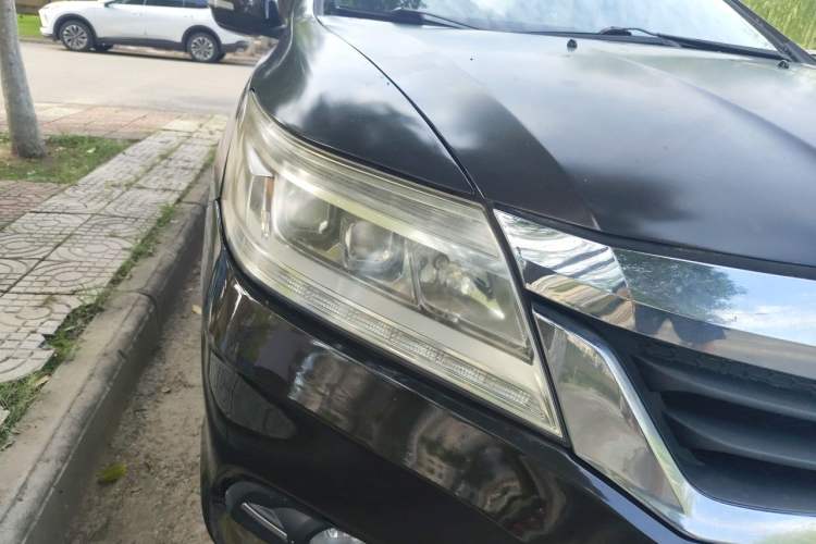 Used Honda Crider 2013 1.8L automatic flagship version Right Front Headlight