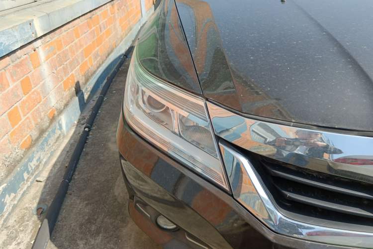 Used Honda Crider 2013 1.8L automatic luxury edition Right Front Headlight