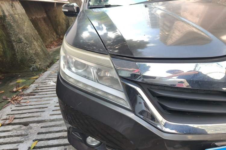 Used Honda Crider 2013 1.8L automatic luxury edition Right Front Headlight