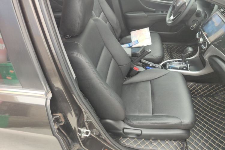 Used Honda Crider 2013 1.8L automatic comfort version Right Front Seat