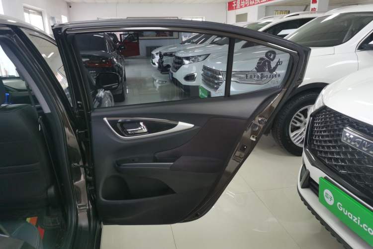 Used Honda Crider 2013 1.8L automatic flagship version Right Rear Door Interior