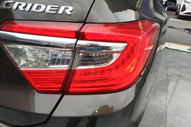 Used Honda Crider 2013 1.8L automatic luxury edition Right Rear Taillight
