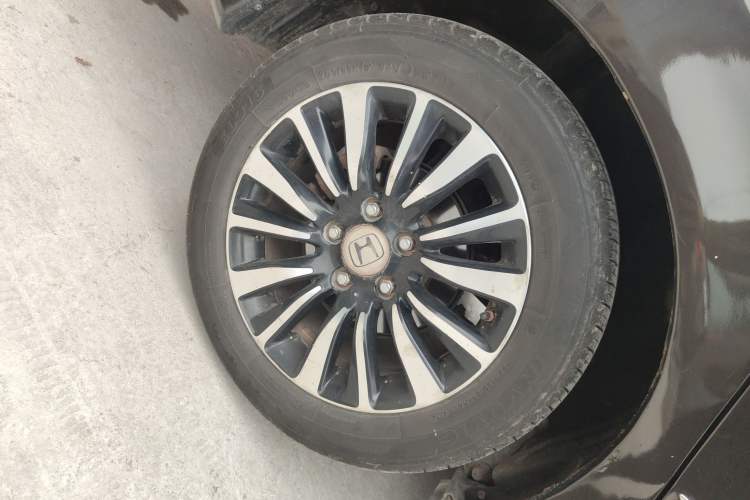 Used Honda Crider 2013 1.8L automatic comfort version Right Rear Wheel Hub