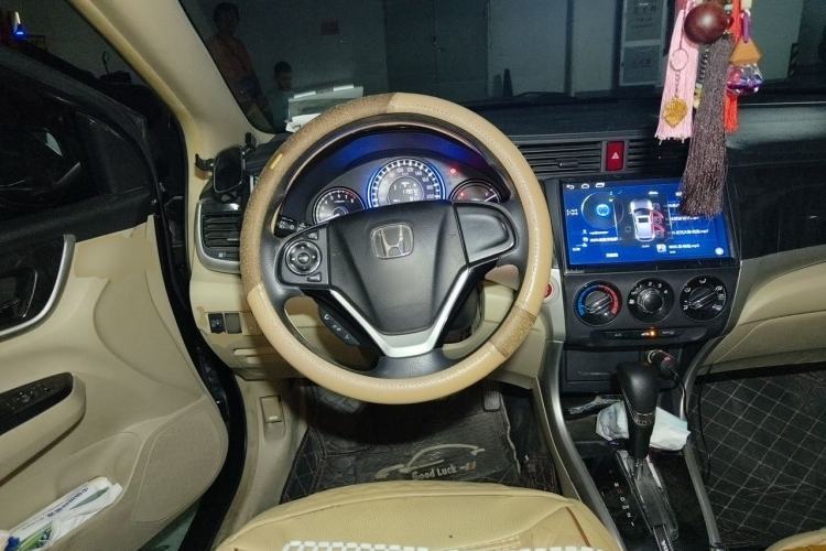 Used Honda Crider 2013 1.8L automatic luxury edition Steering Wheel