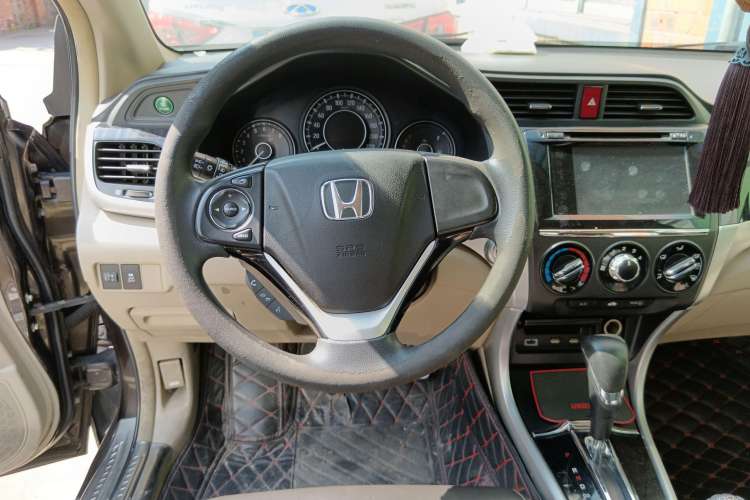 Used Honda Crider 2013 1.8L automatic luxury edition Steering Wheel