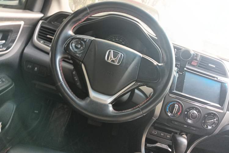 Used Honda Crider 2013 1.8L automatic luxury edition Steering Wheel