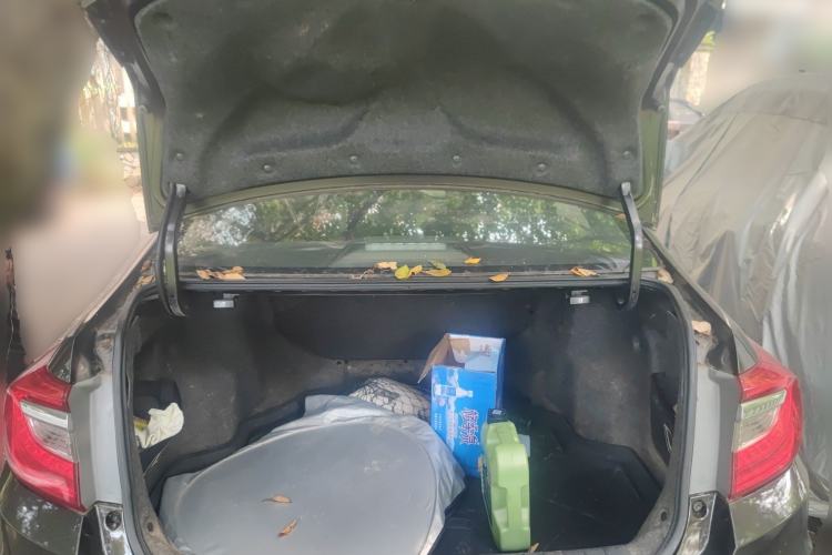 Used Honda Crider 2013 1.8L automatic luxury edition Trunk