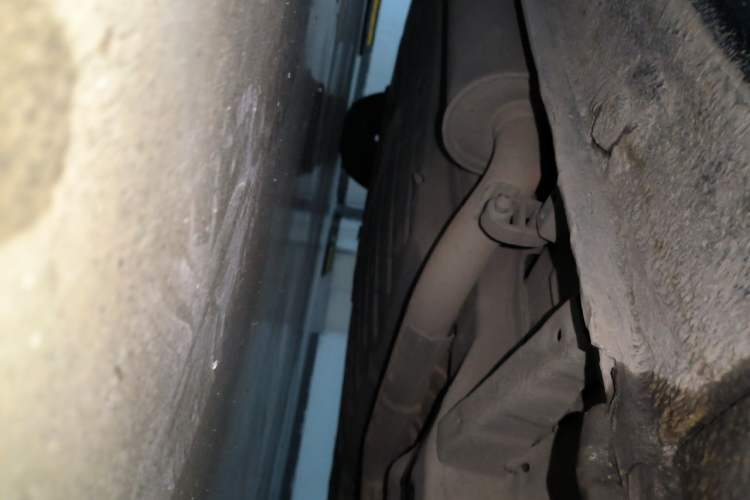Used Honda Crider 2013 1.8L automatic luxury edition Chassis Front Right