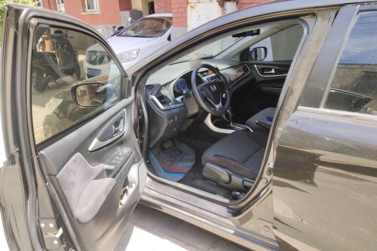 Used Honda Crider 2013 1.8L automatic luxury edition Driver Seat