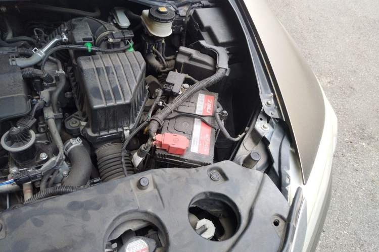 Used Honda Crider 2013 1.8L automatic luxury edition Engine Bay Left