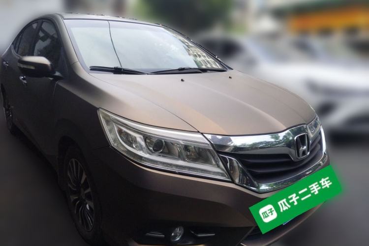 Used Honda Crider 2013 1.8L automatic luxury edition Front Right 45 Deg