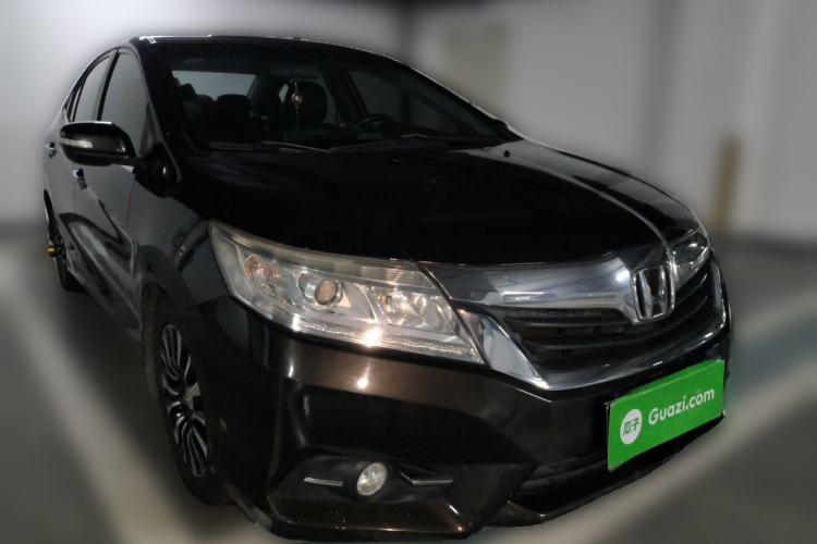 Used Honda Crider 2013 1.8L automatic luxury edition Front Right 45 Deg