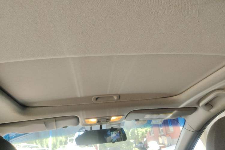 Used Honda Crider 2013 1.8L automatic luxury edition Headliner
