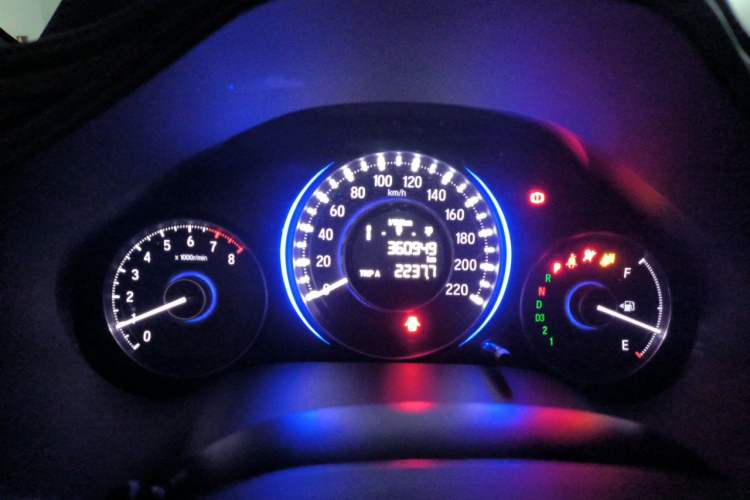 Used Honda Crider 2013 1.8L automatic luxury edition Instrument Cluster