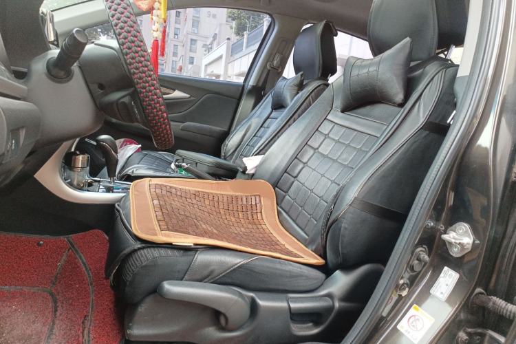 Used Honda Crider 2013 1.8L automatic luxury edition Left Front Seat