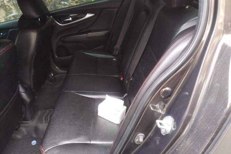 Used Honda Crider 2013 1.8L automatic luxury edition Left Rear Seat