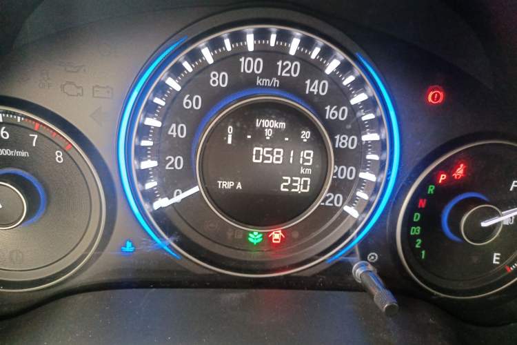 Used Honda Crider 2013 1.8L automatic luxury edition Odometer Close Up