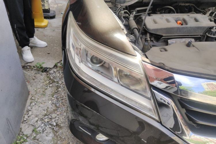 Used Honda Crider 2013 1.8L automatic luxury edition Right Front Headlight