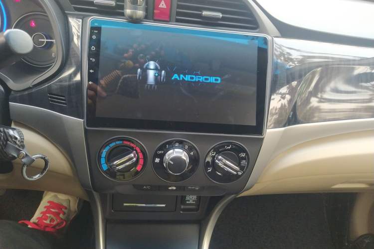 Used Honda Crider 2013 1.8L manual Comfort version Audio And AC Panel