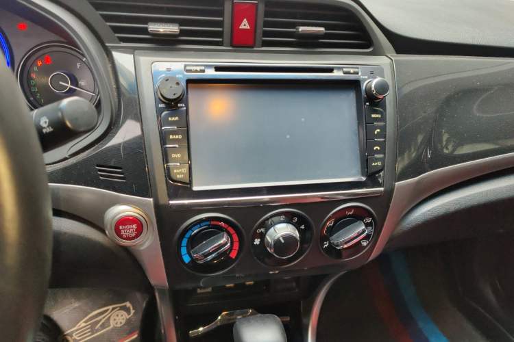 Used Honda Crider 2013 1.8L automatic luxury edition Audio And AC Panel