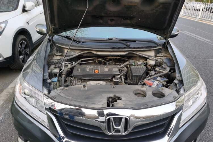 Used Honda Crider 2013 1.8L automatic luxury edition Engine Bay