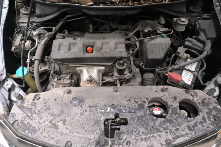 Used Honda Crider 2013 1.8L automatic luxury edition Engine Bay