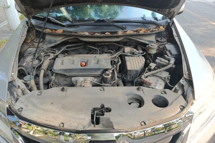 Used Honda Crider 2013 1.8L automatic luxury edition Engine Bay