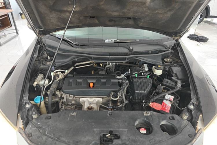 Used Honda Crider 2013 1.8L automatic luxury edition Engine Bay