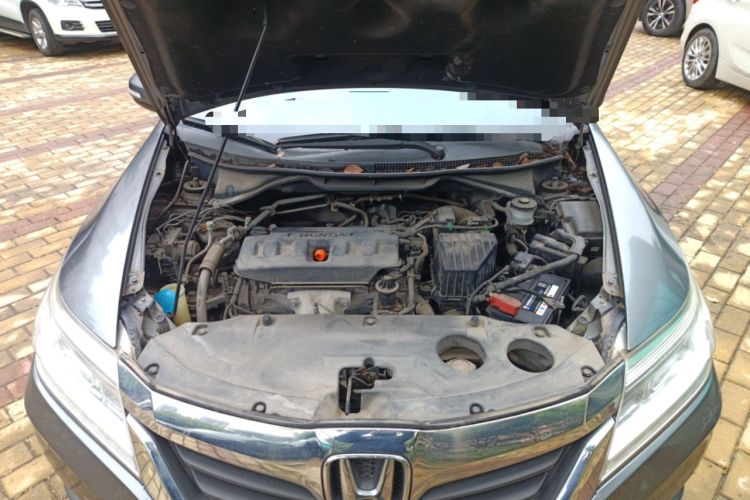 Used Honda Crider 2013 1.8L automatic luxury edition Engine Bay