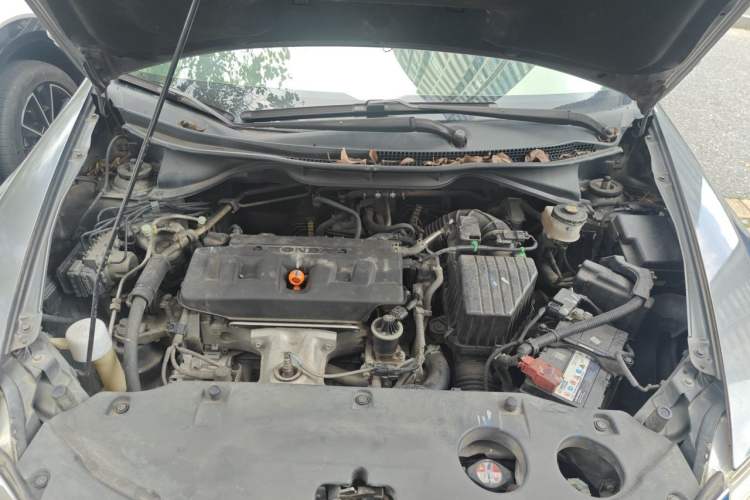 Used Honda Crider 2013 1.8L automatic comfort version Engine Bay