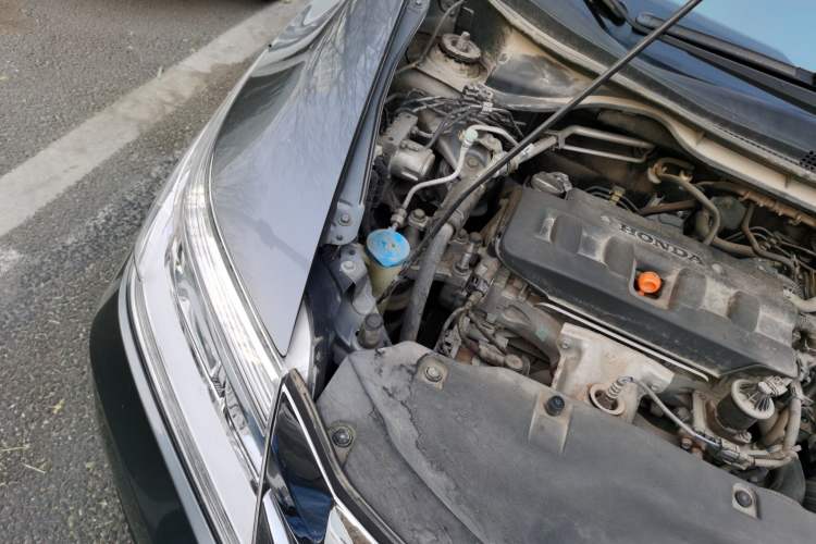 Used Honda Crider 2013 1.8L automatic luxury edition Engine Bay Right