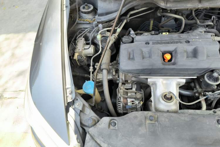 Used Honda Crider 2013 1.8L automatic luxury edition Engine Bay Right